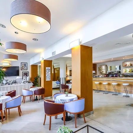 Airport Hotell 4*