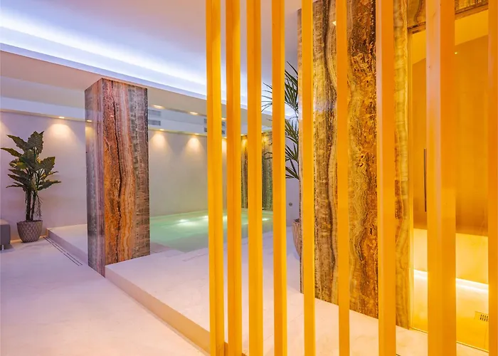 Airport Hotel Bolonia