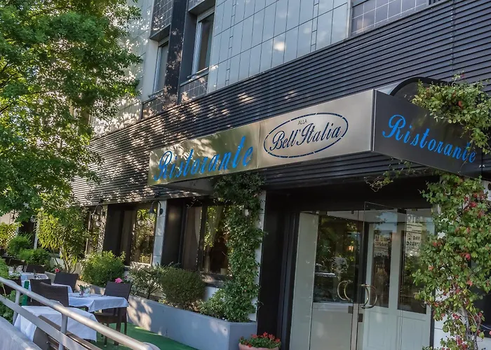 Hotel Airport Bolonia