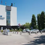 Airport Hotel