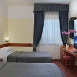 Hotel Airport 4*