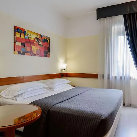 Hotel Airport 4*
