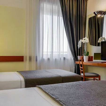 伯格纳机场联盟酒店 4*