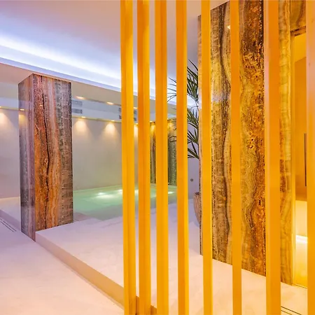 Airport Hotel Bologna