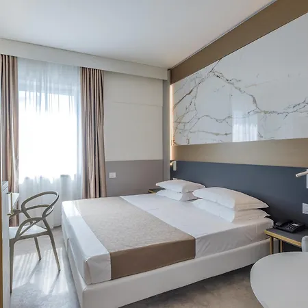 Airport Hotel 4*