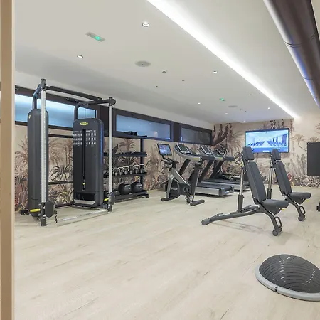 Airport Hotel 4*
