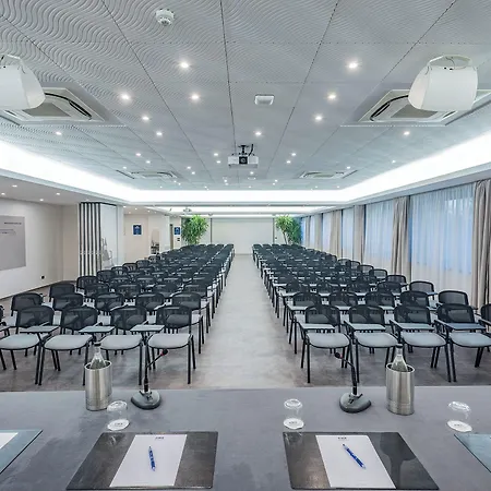 Hotel Airport 4*