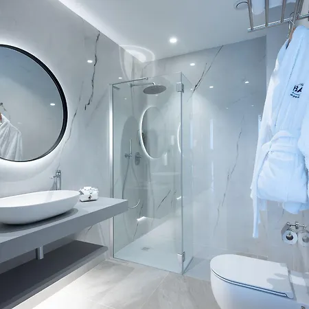 Airport Hotel 4*