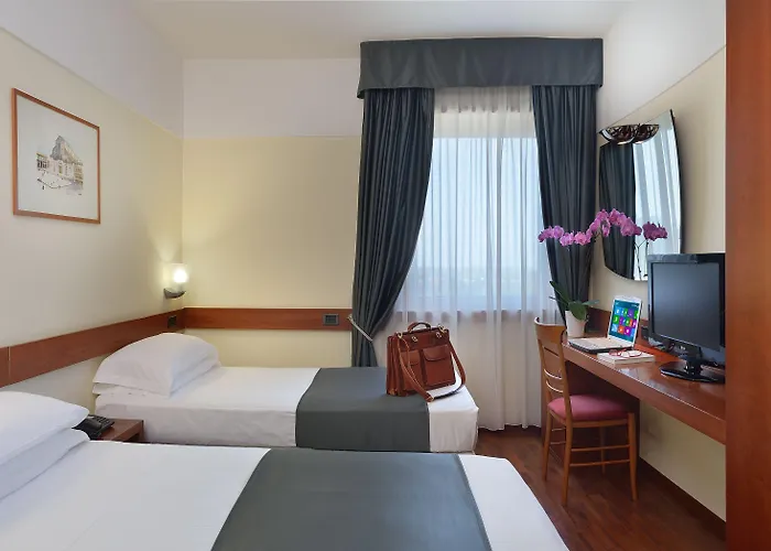 Airport Hotel