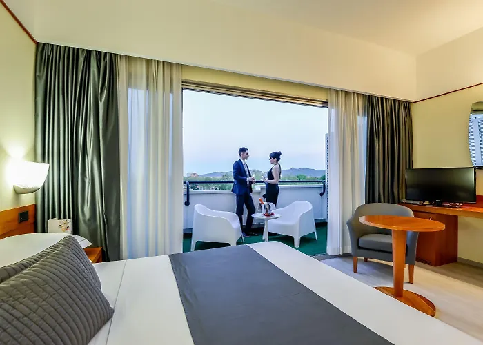 Airport Hotel 4*