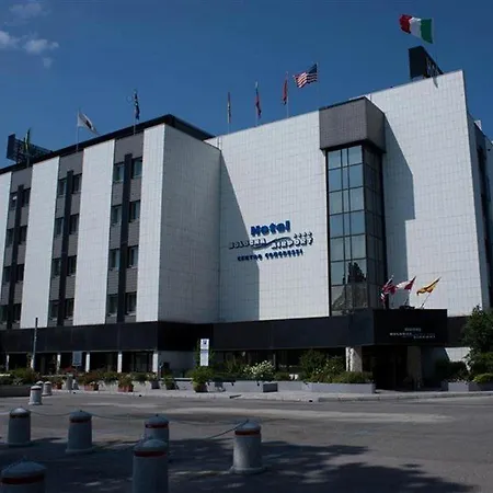 Hotel Airport